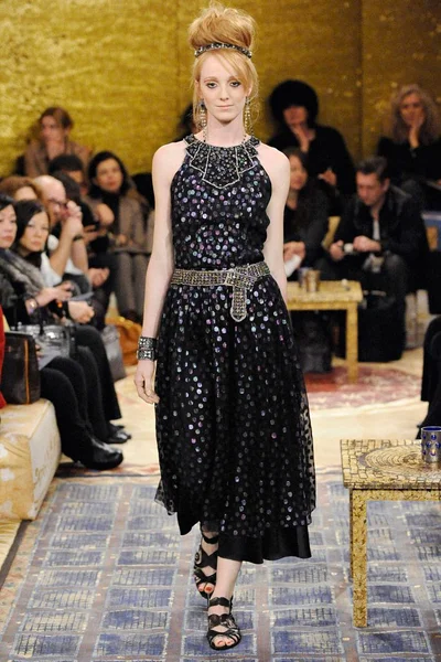 Look 50